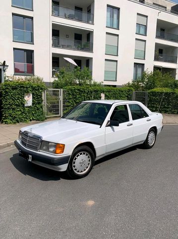 Mercedes-Benz 190E Oldtimer Originalzustan...