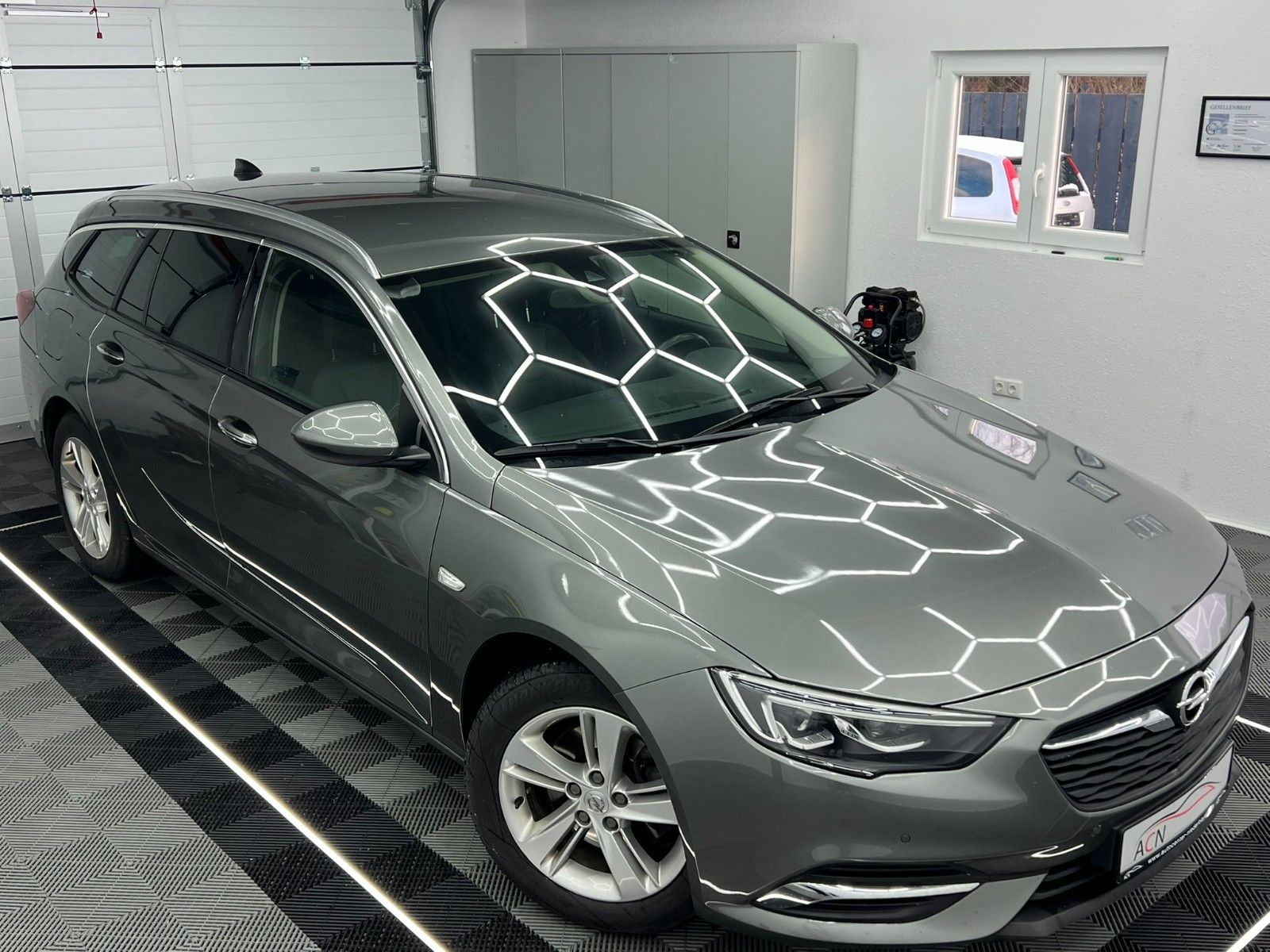 Fahrzeugabbildung Opel Insignia B Sports Tourer Innovation/ACC/LED/CAM