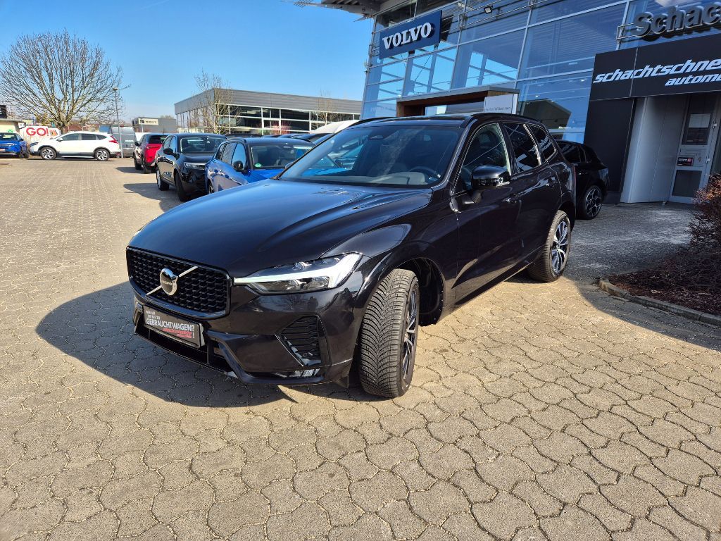 Fahrzeugabbildung Volvo XC60 B4 D Plus Dark+HarmanKardon+Fahrerassist.