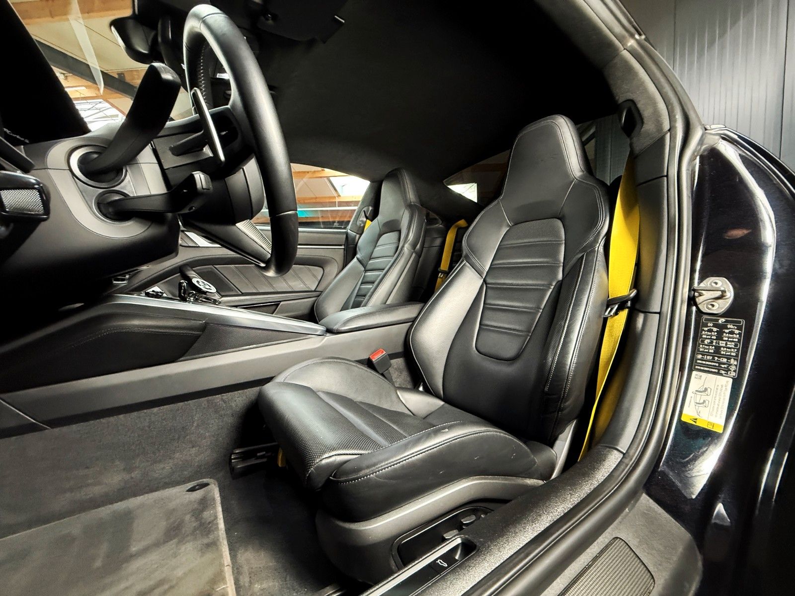 Fahrzeugabbildung Porsche Turbo S + Burmester + PCCB + Carbon Dach + Appro