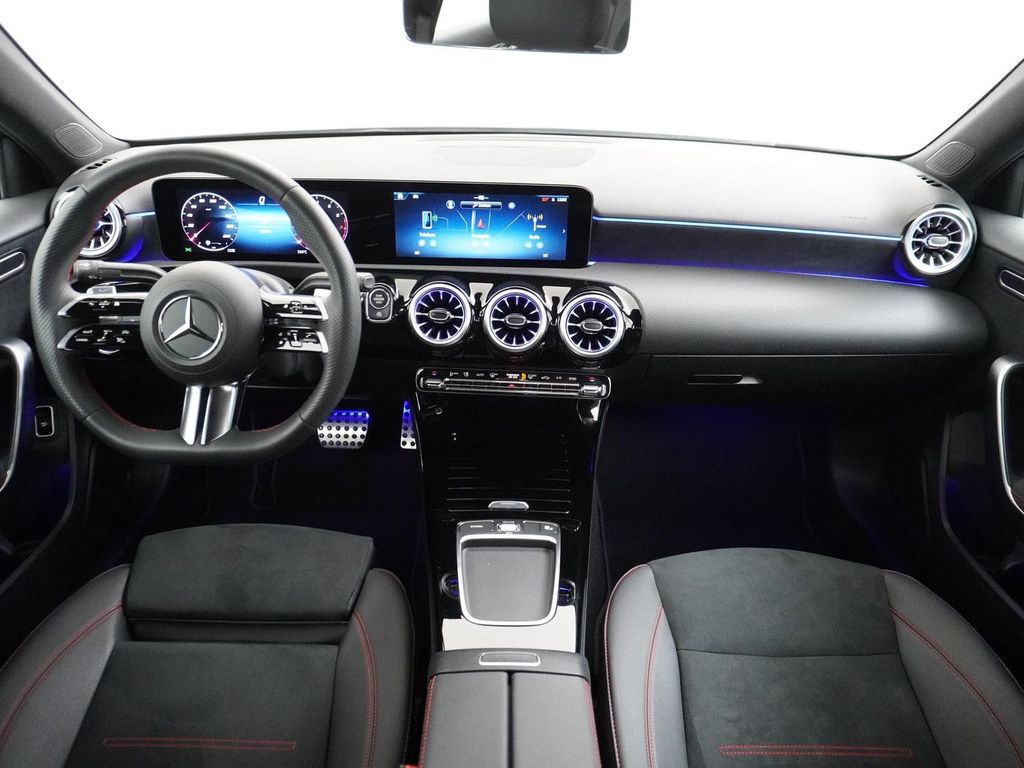Mercedes-Benz A 180 Star Edition AMG Line
