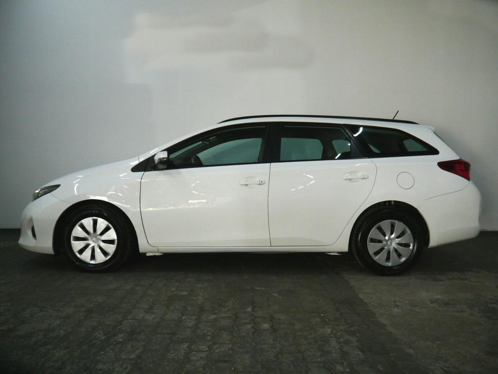 Toyota Auris Touring Sports