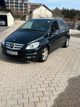 Mercedes-Benz Mercedes B200 CDI Sports Tourer/Ausstattung - Mercedes-Benz B 200: Sports Tourer