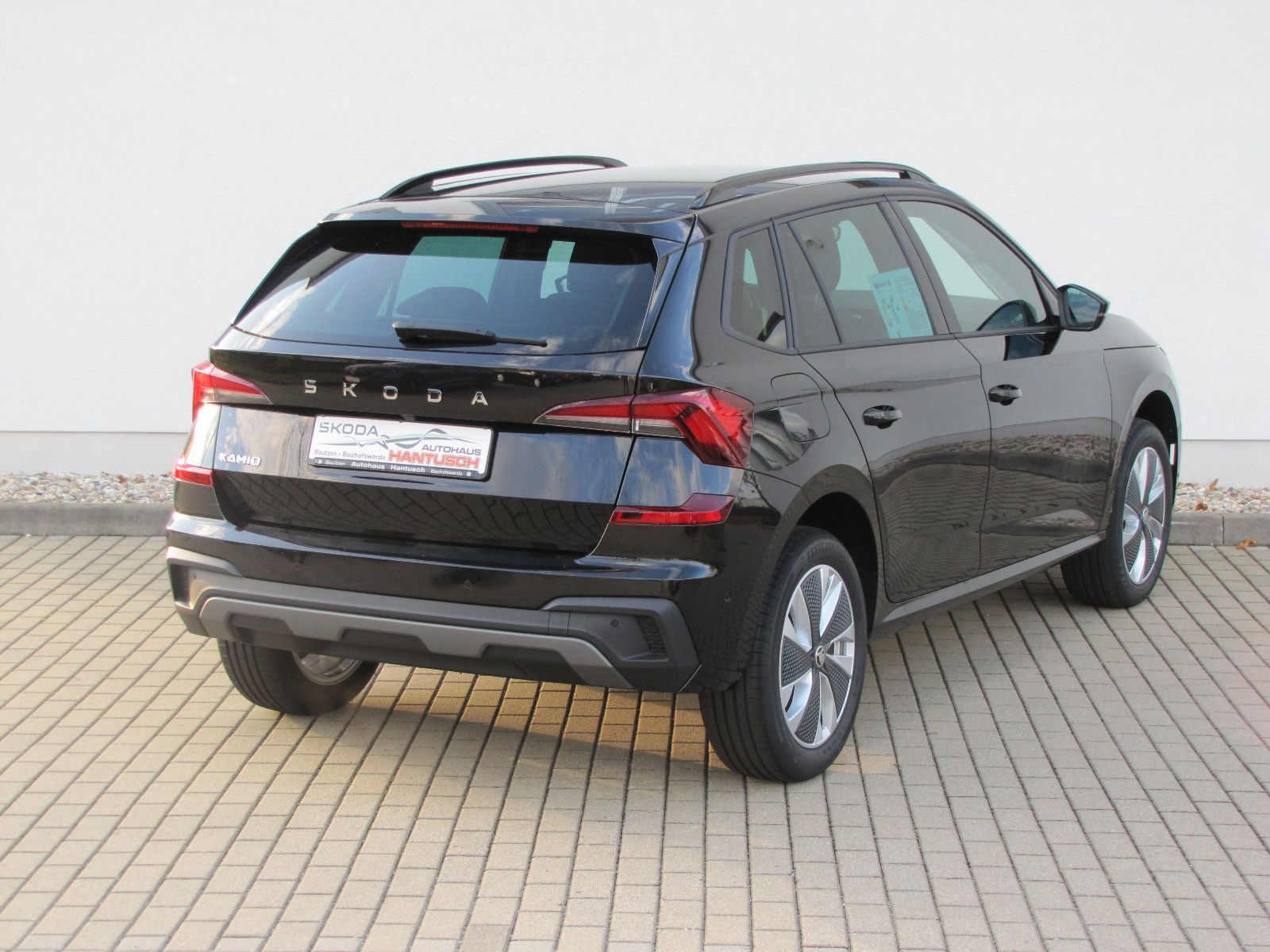 Fahrzeugabbildung SKODA Kamiq Selection 1.5l TSI 150PS 7-Gang DSG