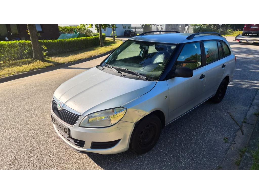 Skoda Fabia 2012 — engine 1.598 cm³, 90 HP (66kW)