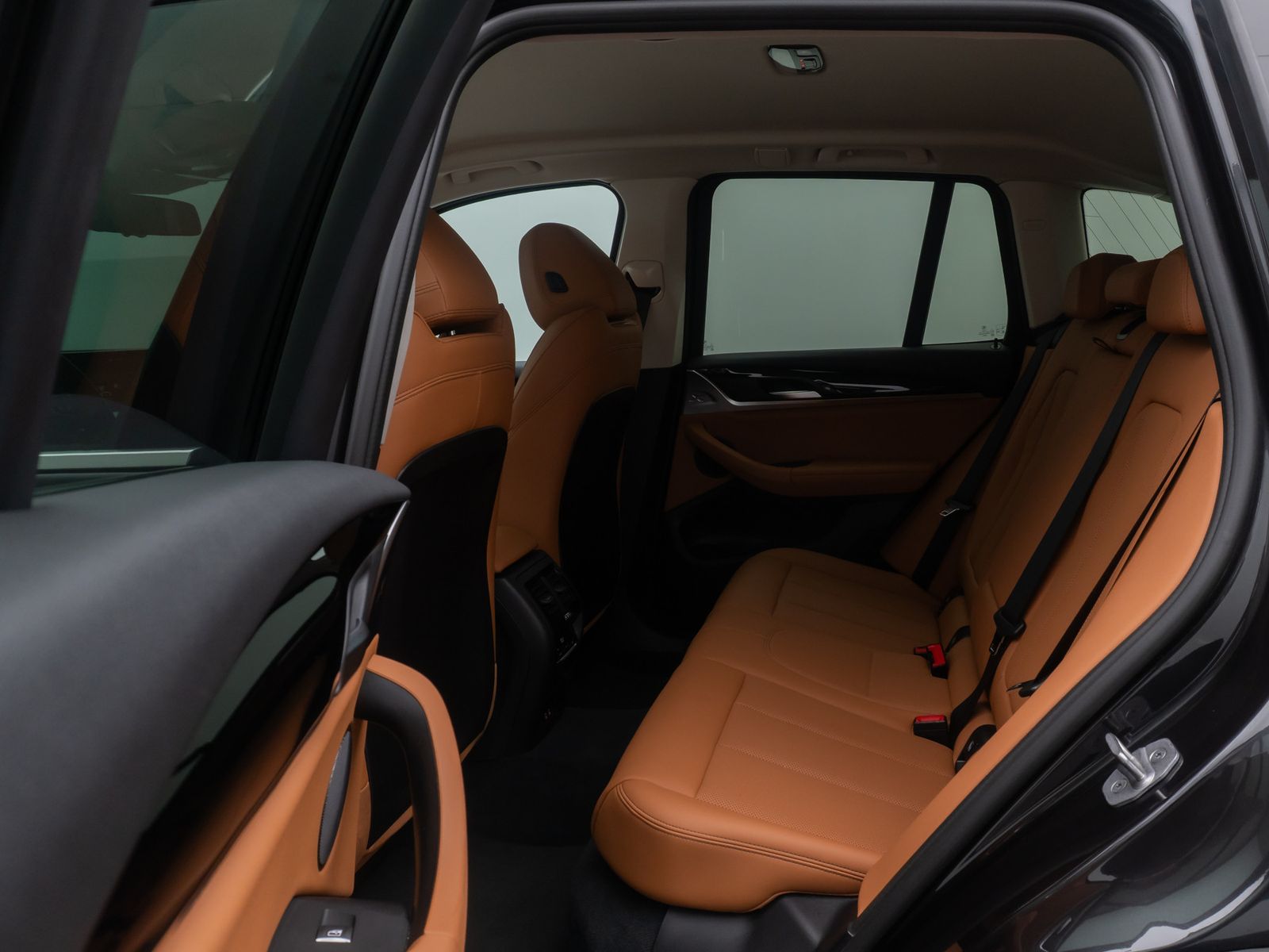 Fahrzeugabbildung BMW X3 xD30e Alarm HUD DAB Laser Kamera Sport Leder