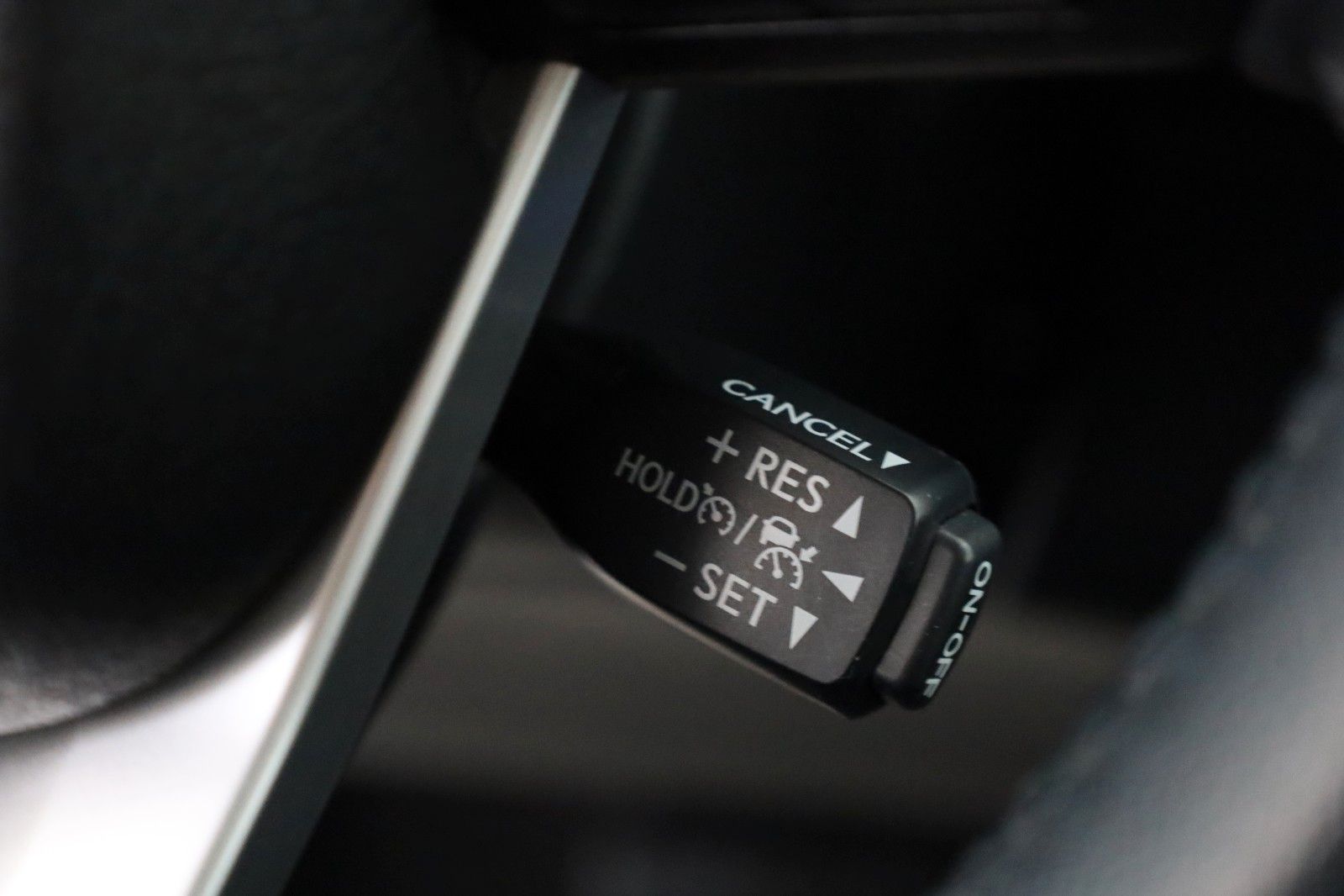 Fahrzeugabbildung Toyota Hilux 2.8 Executive,Leder,Navi, HardTop,LED,Kam.