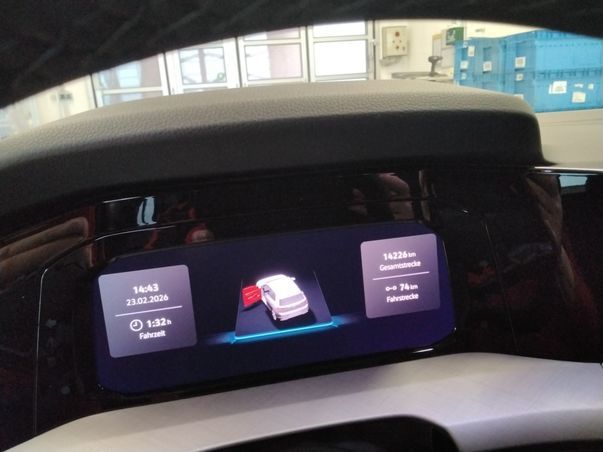 Fahrzeugabbildung Volkswagen Golf VIII TSI Life Standhzg. LED CarPlay AID ACC