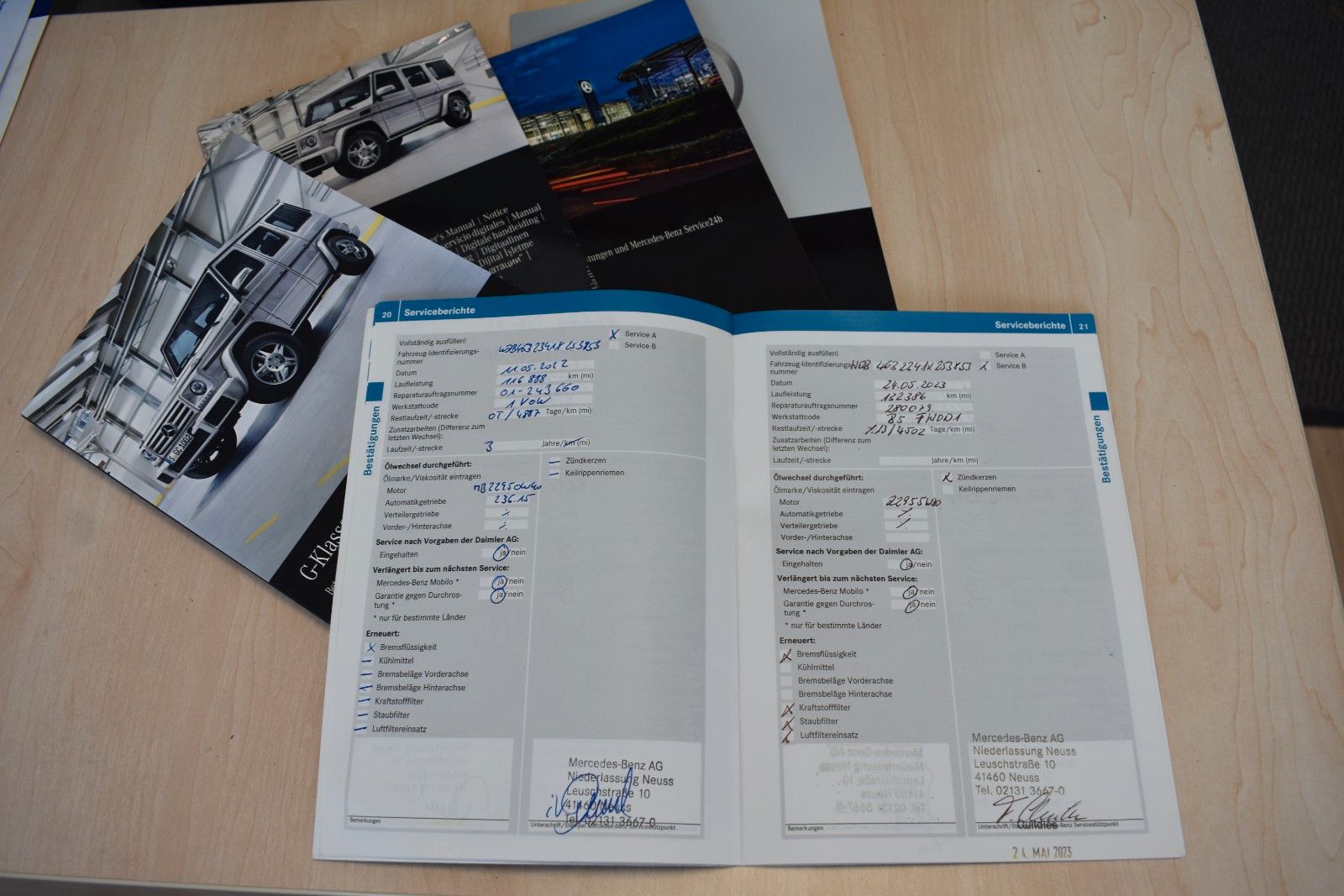 Fahrzeugabbildung Mercedes-Benz G 500 V8 1.HAND/AHK/SD/LEDER/KAMERA/TOTWINKEL