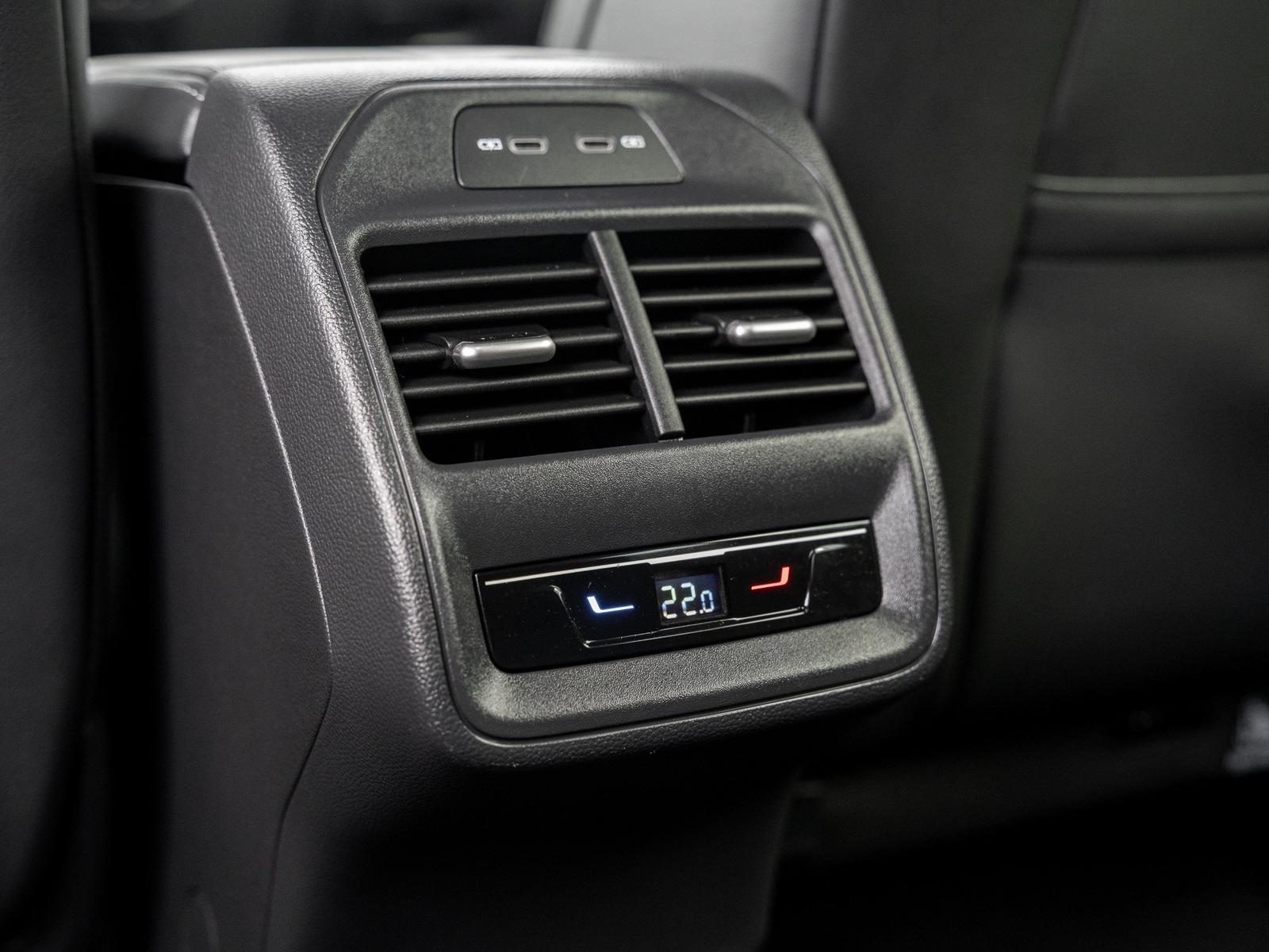 Volkswagen Passat Business 1.5 TSi DSG DCC, миниатюра 9