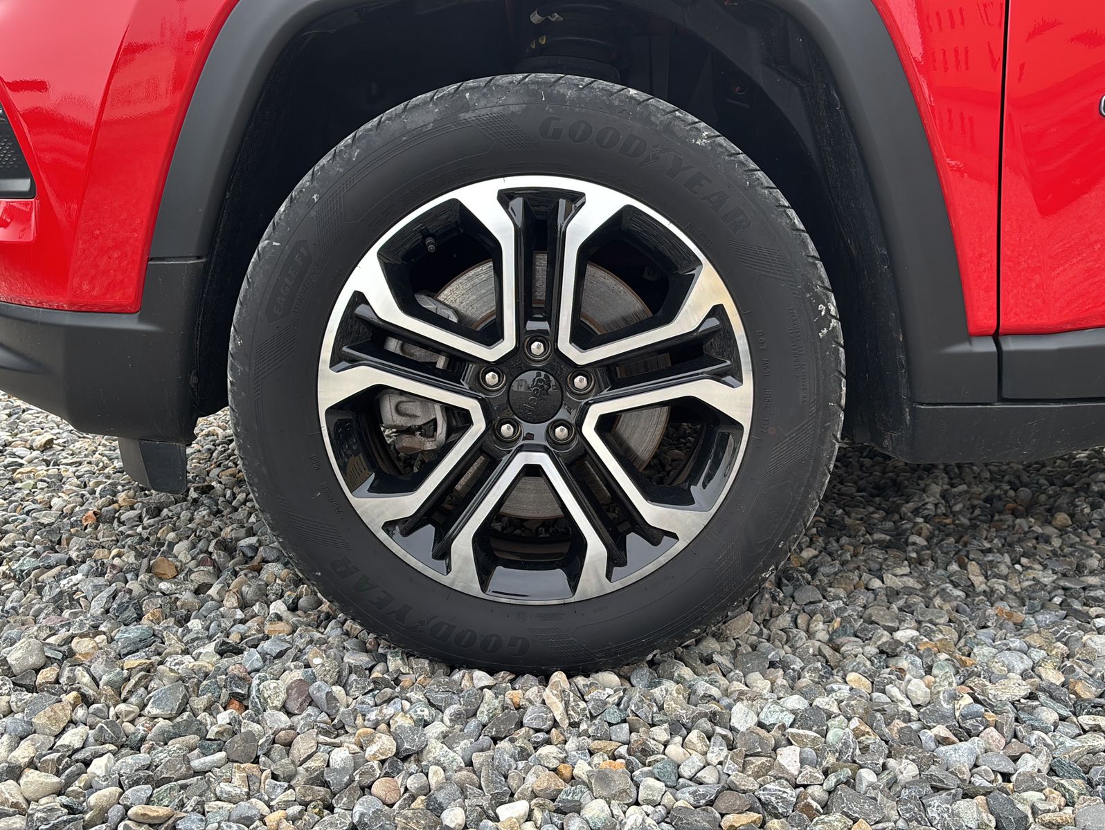 Fahrzeugabbildung Jeep Compass 1.3 T4 Plug-In Hybrid Limited 4xe 140kW