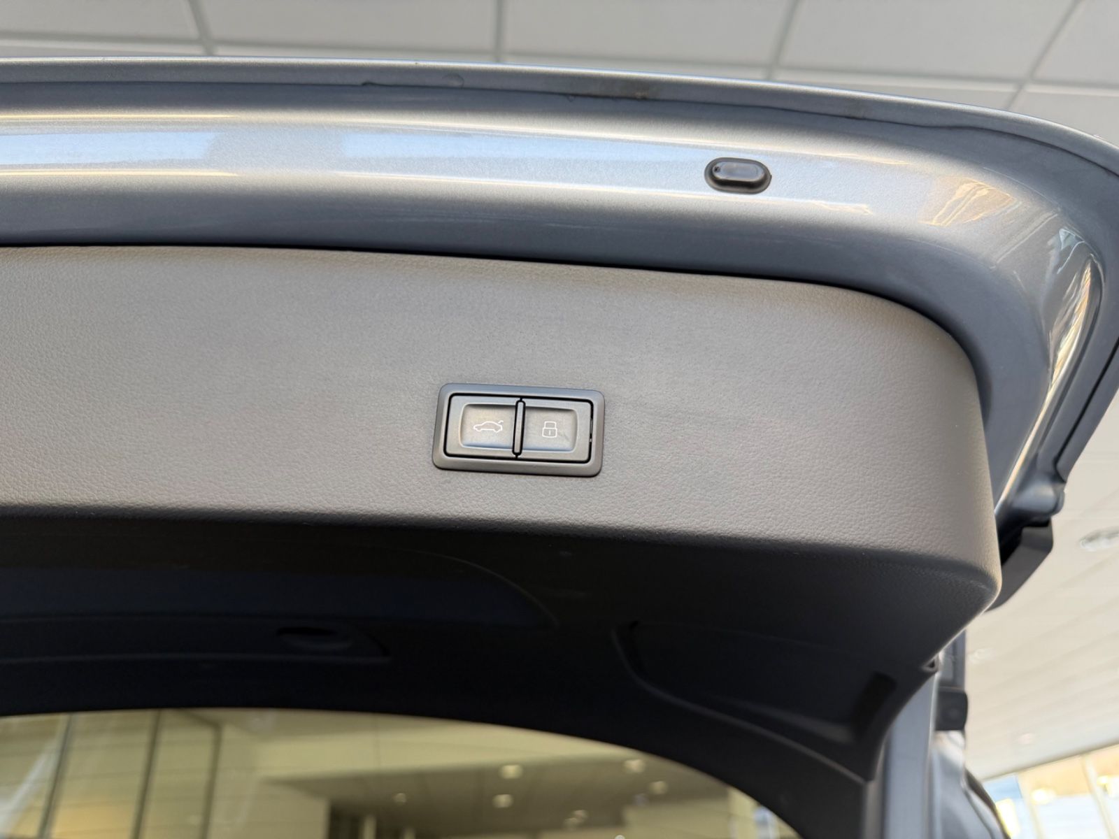 Fahrzeugabbildung Audi A6 Avant 2.0 TDI ultra*S-Line Plus