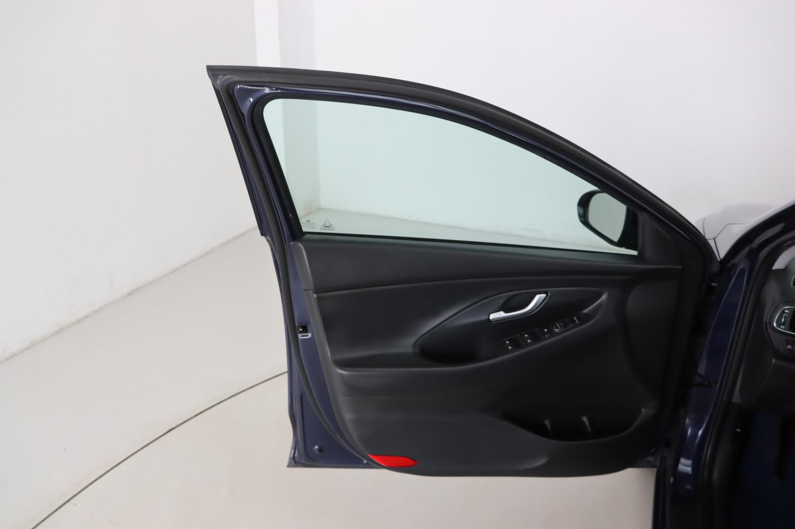 Hyundai i30 1.4i * SHZ * Navi * DAB+ * Klima * YES!, миниатюра 23