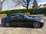 BMW 540d xDrive A - - BMW 540 mit Diesel-Antrieb: Limousine, Automatik