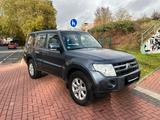 Mitsubishi Pajero 3.2 DI-D 4x4 Invite*1.Hand*Scheckheft* - Mitsubishi Gebrauchtwagen von 2009