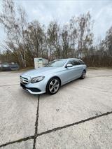 Mercedes-Benz E 400 4MATIC T AVANTGARDE Autom. AVANTGARDE - graue Mercedes-Benz E 400