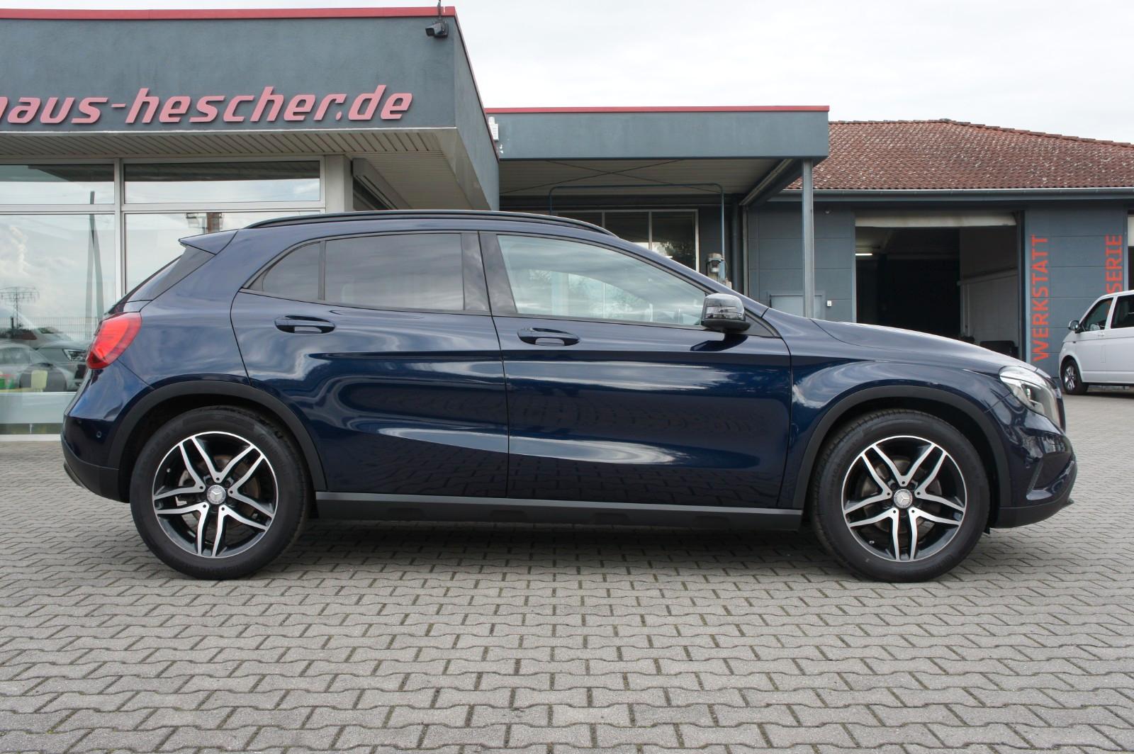 Mercedes-Benz GLA 200 Urban *BI-XENON*NAVI*KLIMA*PDC*SHZ*