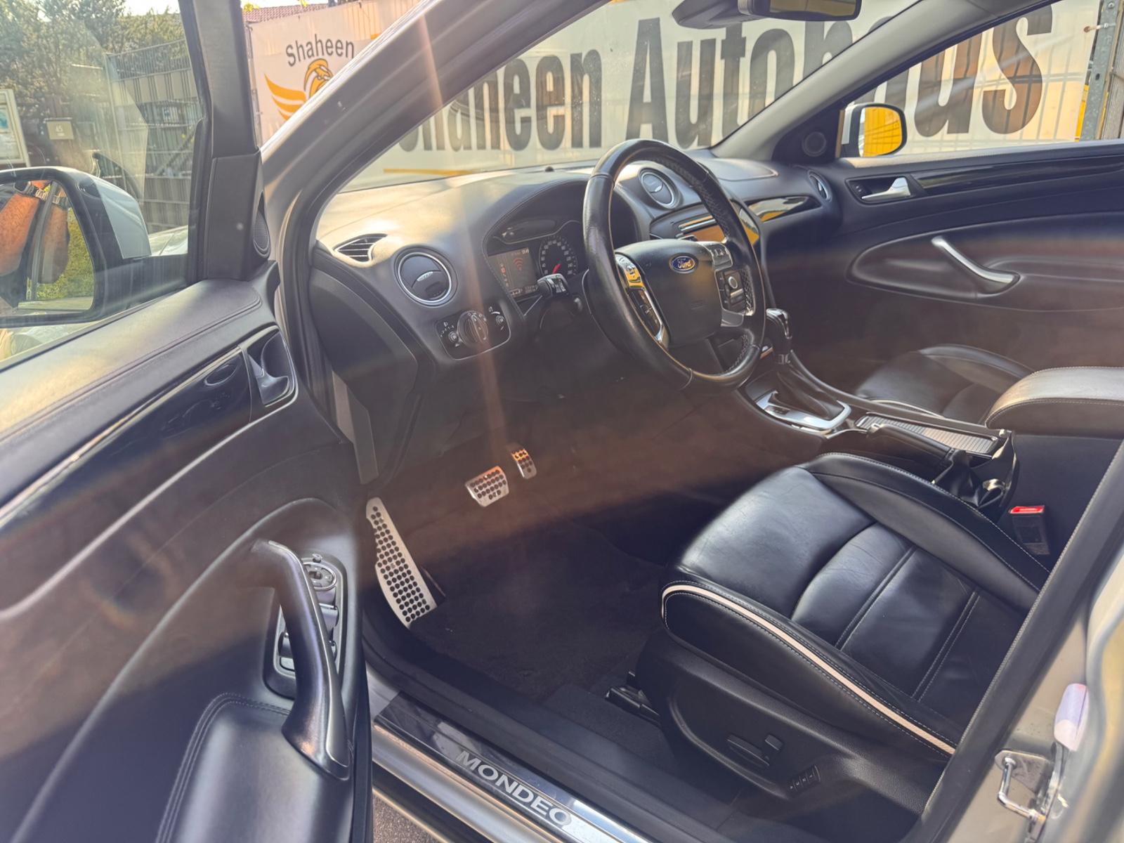 Ford Mondeo 2014 — photo 8