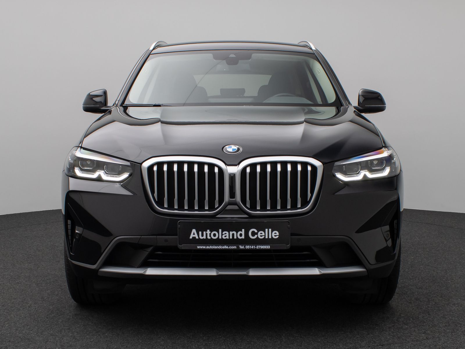 Fahrzeugabbildung BMW X3 xD30i Kamera DAB HiFi WLAN Leder Sport 19Zoll