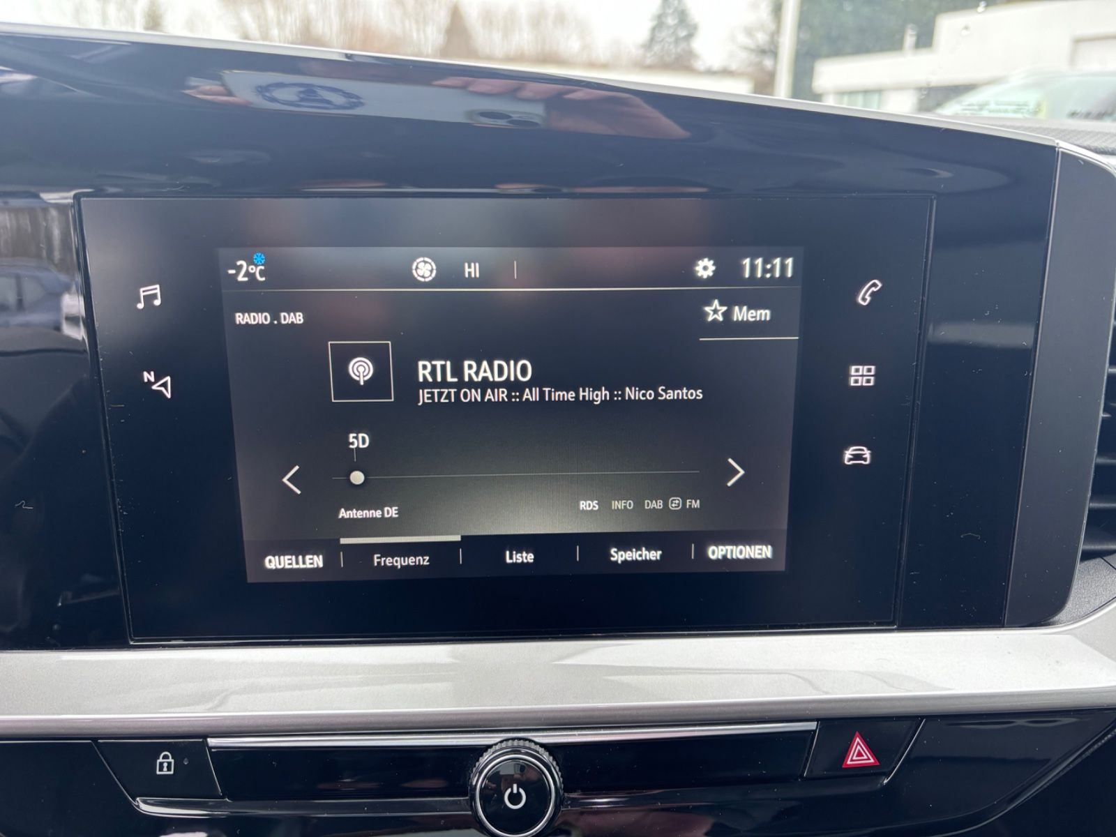 Fahrzeugabbildung Opel Mokka Elegance