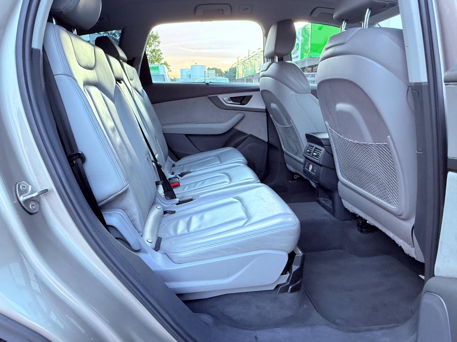 Audi Q7 3.0 TDI quattro, 7 Sitzer, NaVi,klima,top Zus
