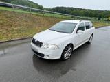 Skoda Octavia Combi 2.0 RS - Skoda Octavia aus 2008: RS