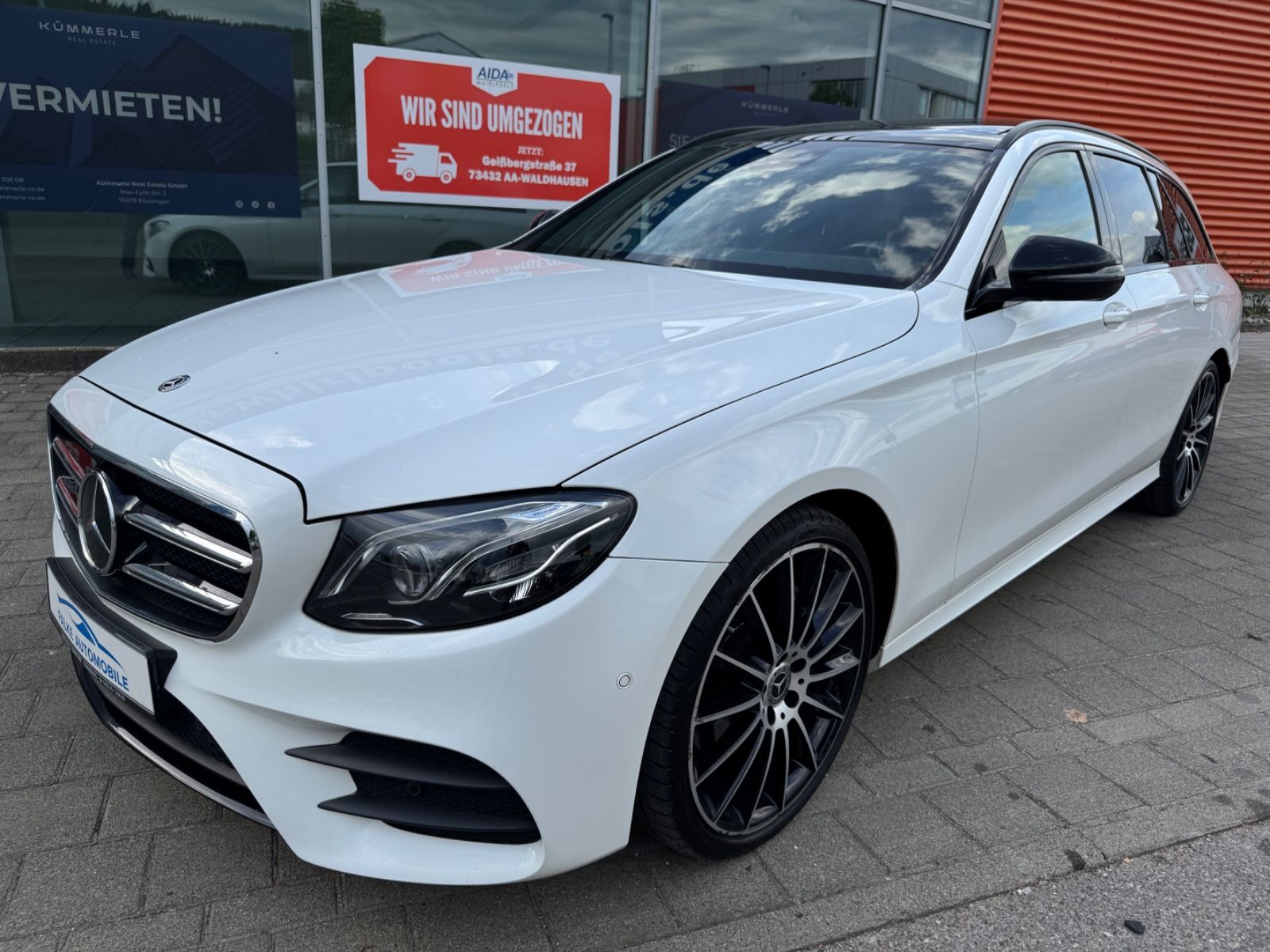 MERCEDES-BENZ E 220 d 4Matic AMG LINE LEDER LED- PANORAMADACH