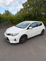Toyota Auris Hybrid Comfort 1,8-l-VVT-i Comfort - gebrauchte Toyota Auris aus dem Jahr 2014