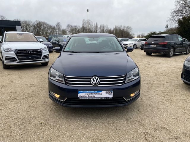 Volkswagen Passat Lim. Trendline Navi,SHZ,PDC,ZV, TOP!