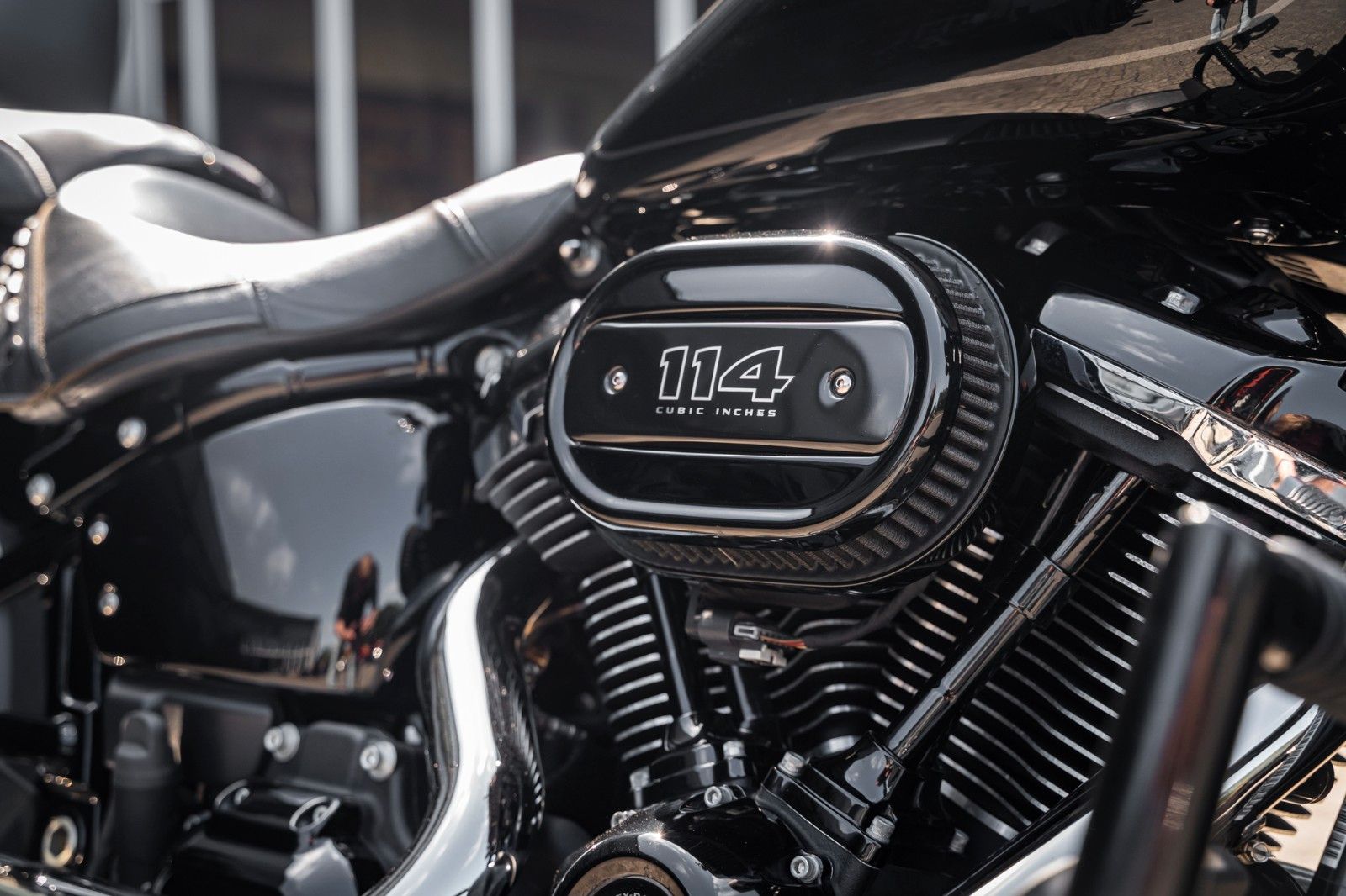 Fahrzeugabbildung Harley-Davidson FLHC Heritage - Chicano Umbau - Motorumbau -