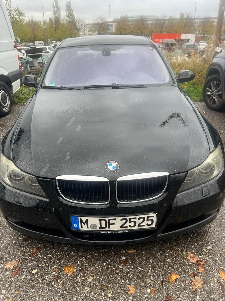 BMW 320