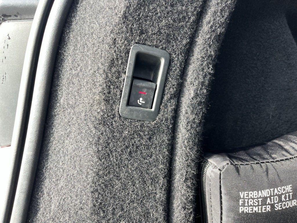 Audi A4 Avant 50 TDI quattro S line Navi Pano Matrix 