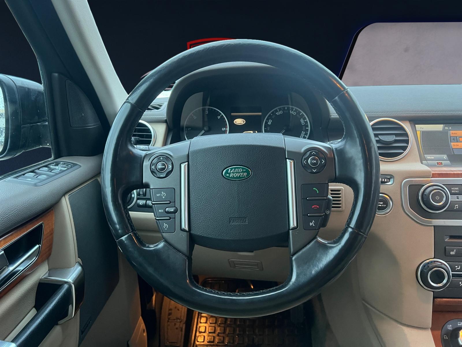 LAND ROVER DISCOVERY 4 SDV6 HSE 3.0 V6 245ch 4X4 - 7 PLACES - TOIT OUVRANT - CUIR - CAMÉRA 360° - SUSPENSION PNEUMATIQUE