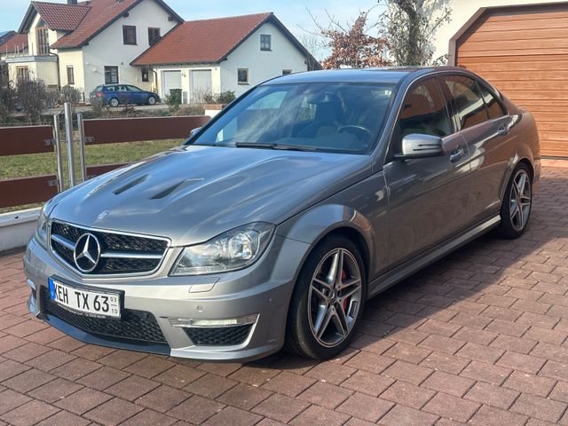 Mercedes-Benz C 63 AMG Lim. Performance Package