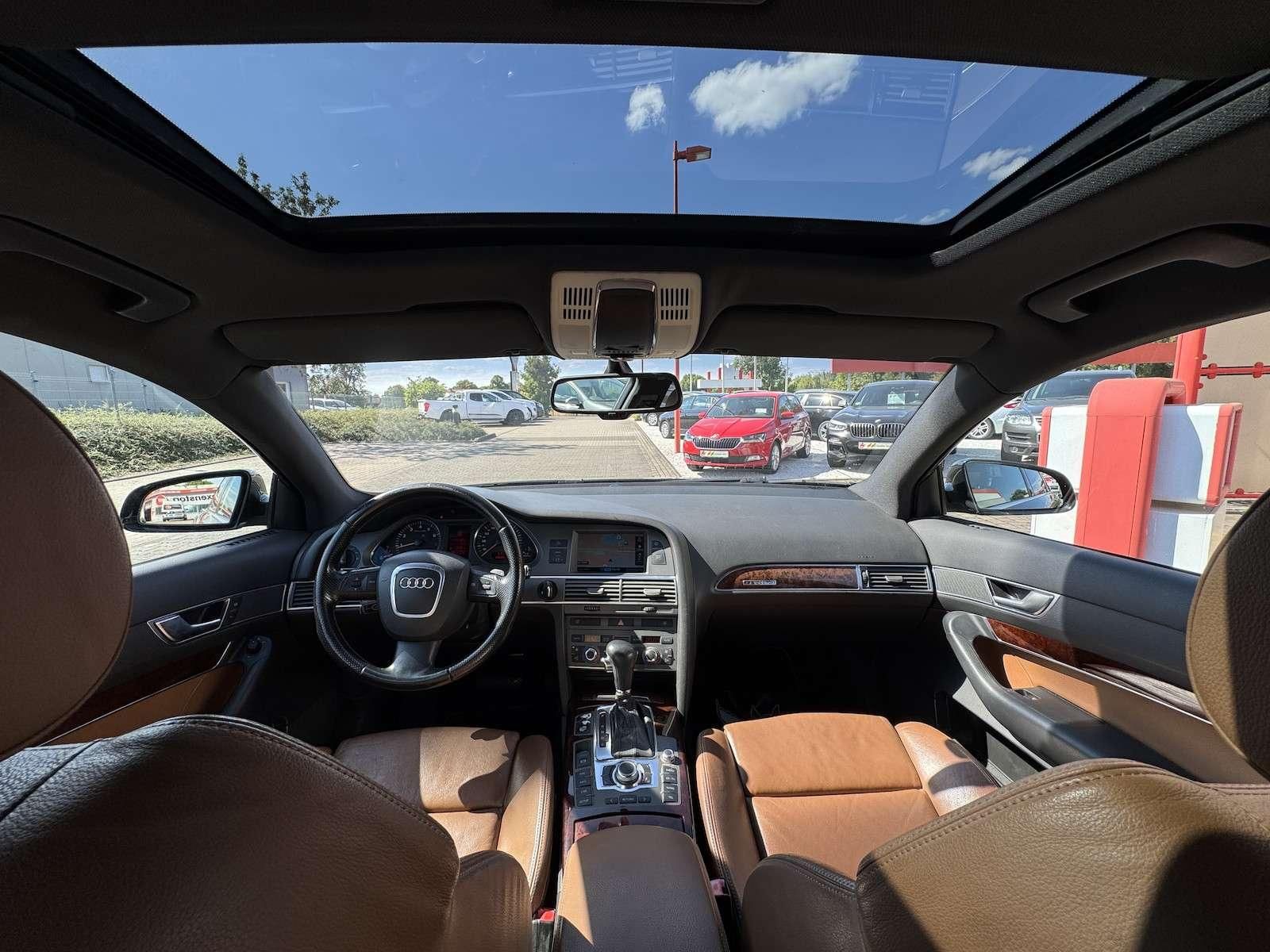 Fahrzeugabbildung Audi A6 3.2 FSI S-Line/Navi/Leder/S-Dach/Standheiz...