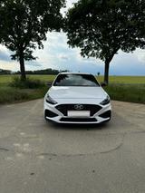 Hyundai i30 PDE 1.5 T-GDI Mild-Hybrid Aut.... - Hyundai i30 mit Benzin-Antrieb: Kleinwagen, Automatik
