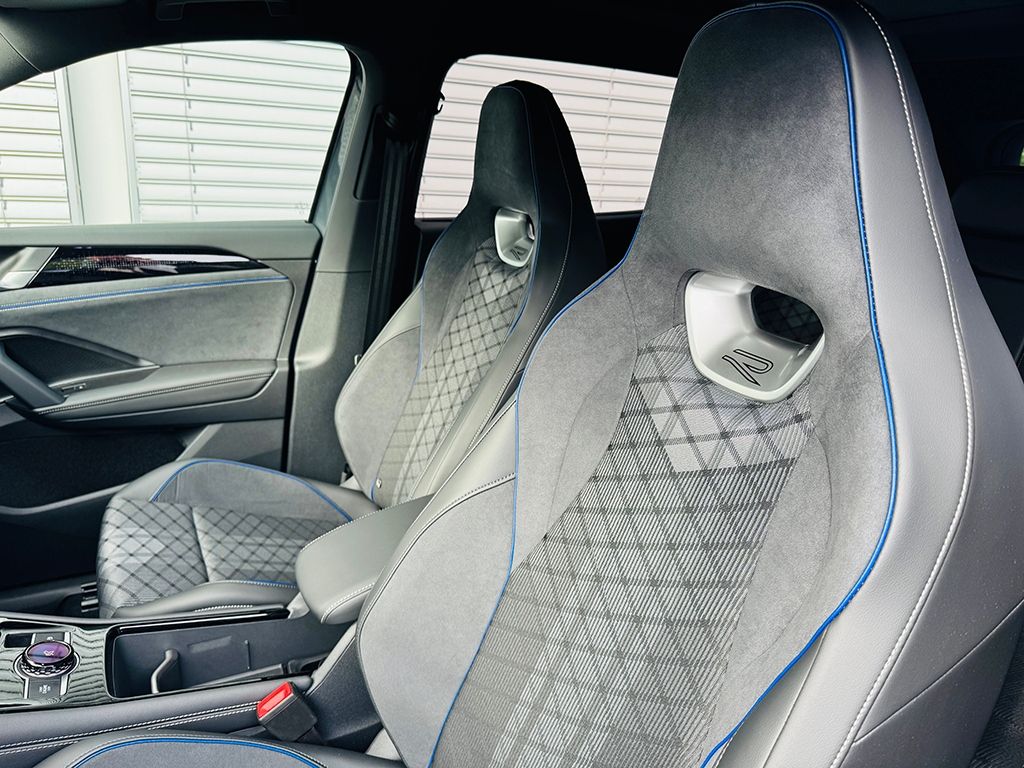 Tayron 2.0 TDI DSG 4MOTION R-LINE *AHK*H&K*