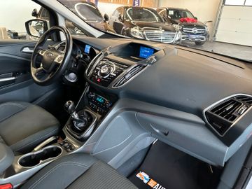 Ford C-Max Titanium *AHK*Klima*Kamera*DAB*Panorama*