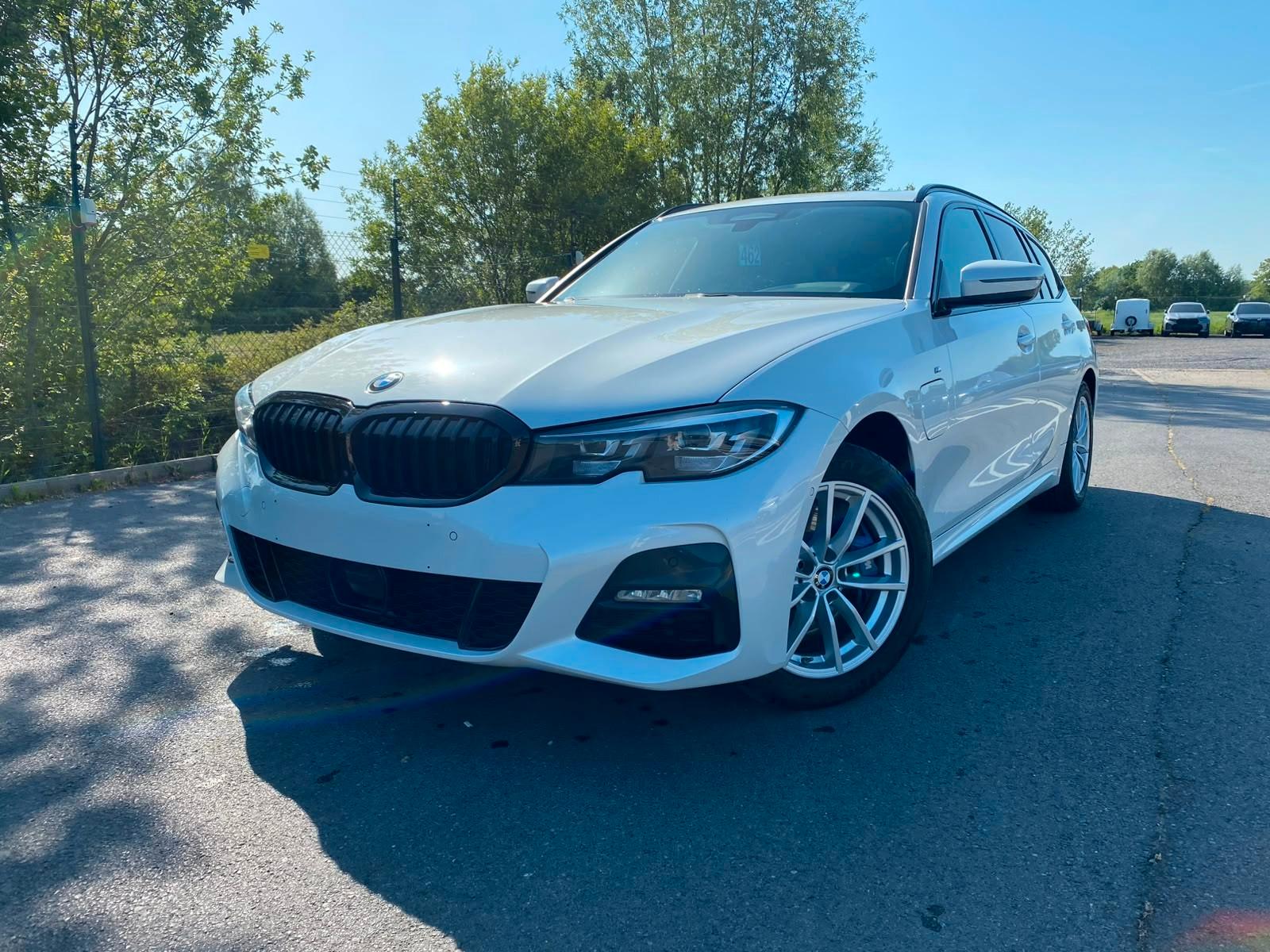 BMW 330e Touring M Sport-Pano-DASP-AHK-HK-360-MemSz