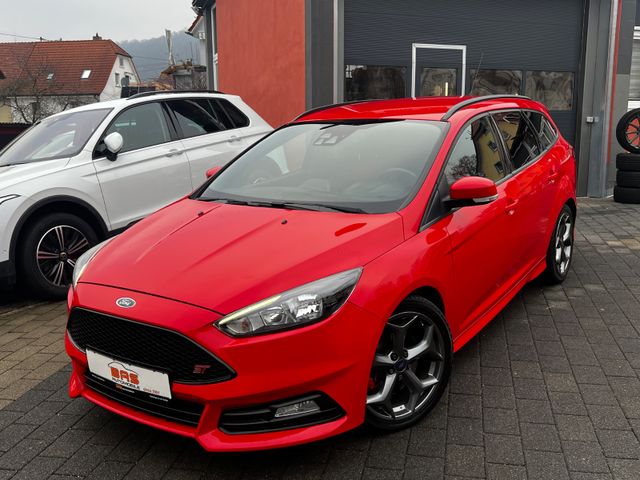 Ford Focus 2.0 TDCI Turnier ST*NAVI*RECARO*8-FACH*