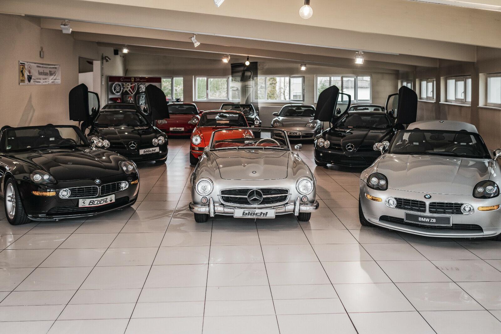 showroom-image-top