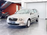Skoda Superb Elegance elektr. Sitze & Panoramadach - Skoda Superb aus 2010: Kombi