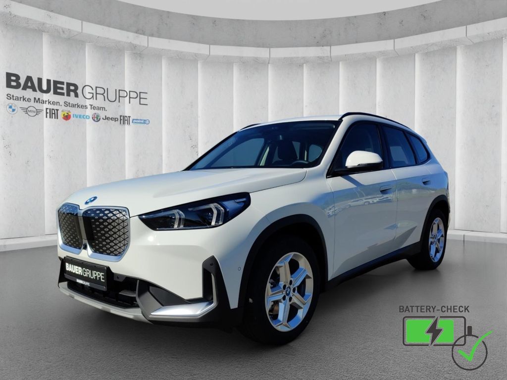 BMW iX1
