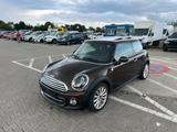 MINI COOPER_D Mini Cooper D - MINI MINI aus 2010: D