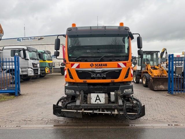 MAN TGM 18.340 Kehrmachine