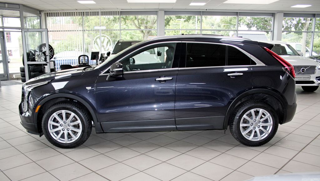 Cadillac XT4 350T AWD LUXURY PANO KAMERA TOTW SPUR BOSE