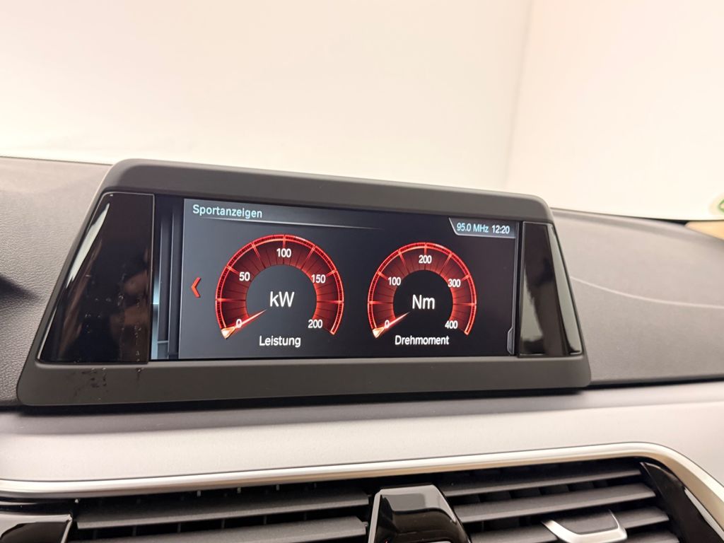 BMW 530i / 1.H RENTNER/ NUR 37.tKM/ GARANTIE/ BMW 530i / 1.H RENTNER/ NUR 37.tKM/ GARANTIE/