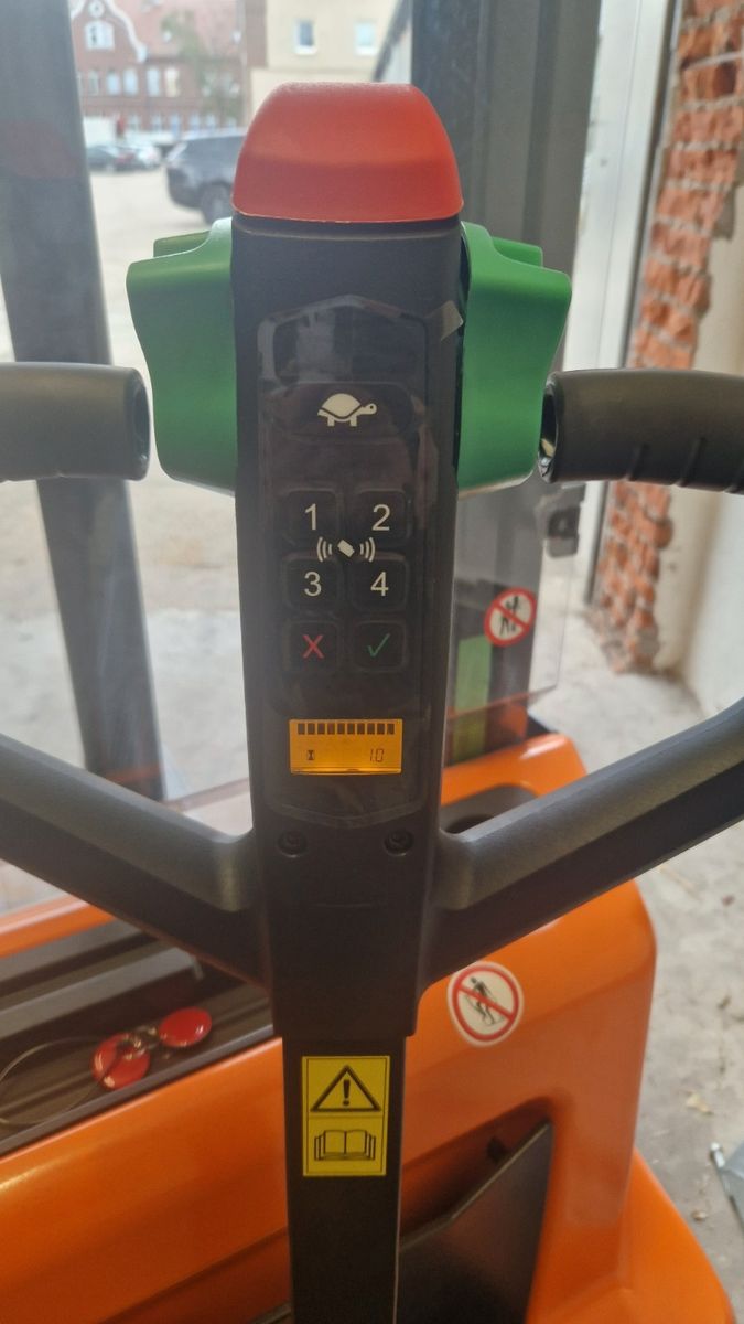 DOOSAN Lithium Hochhubwagen 1,2 T
