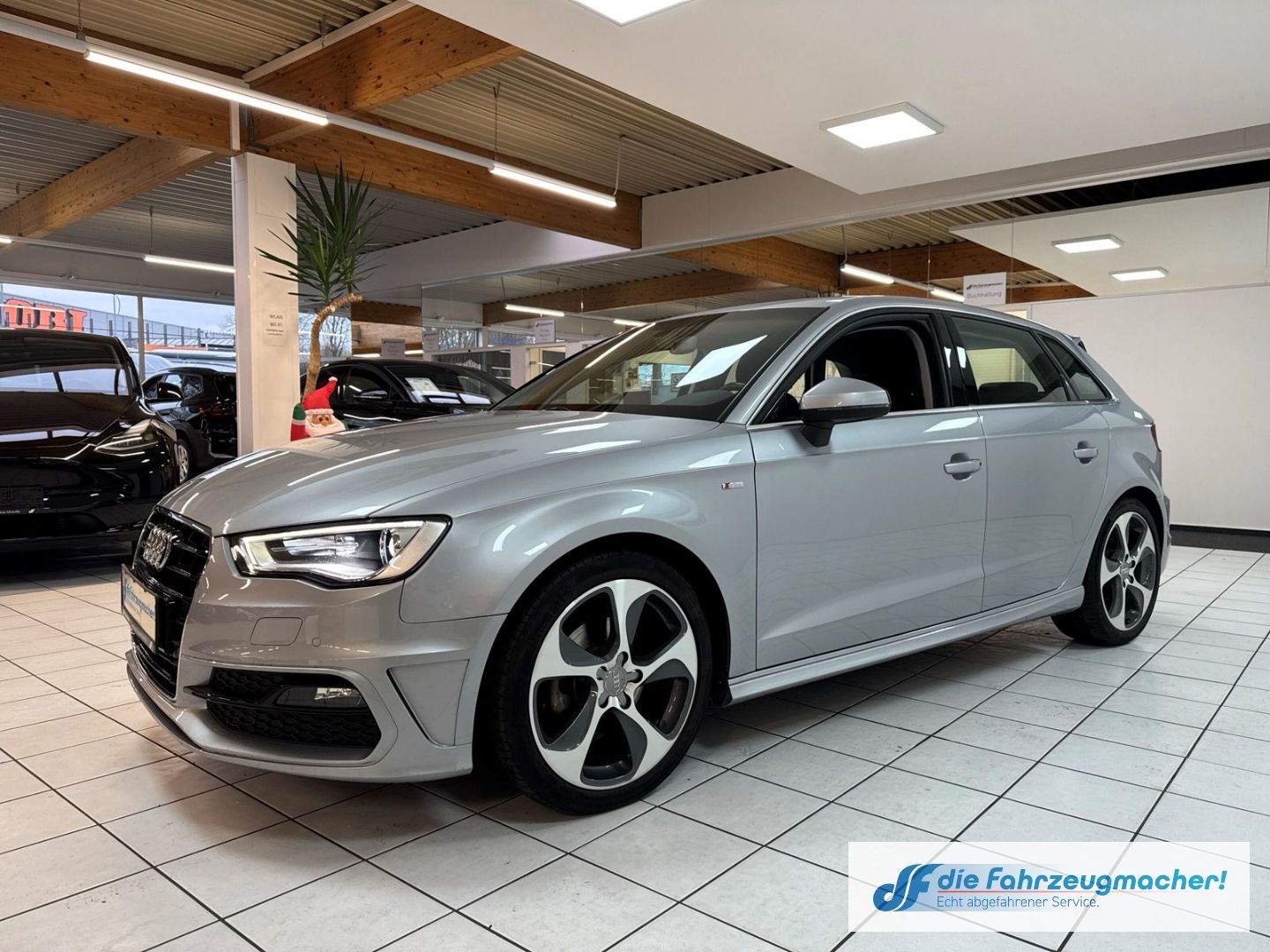 Fahrzeugabbildung Audi A3 Sportback Ambition S line Bi-Xenon 2-Zonen-Kl