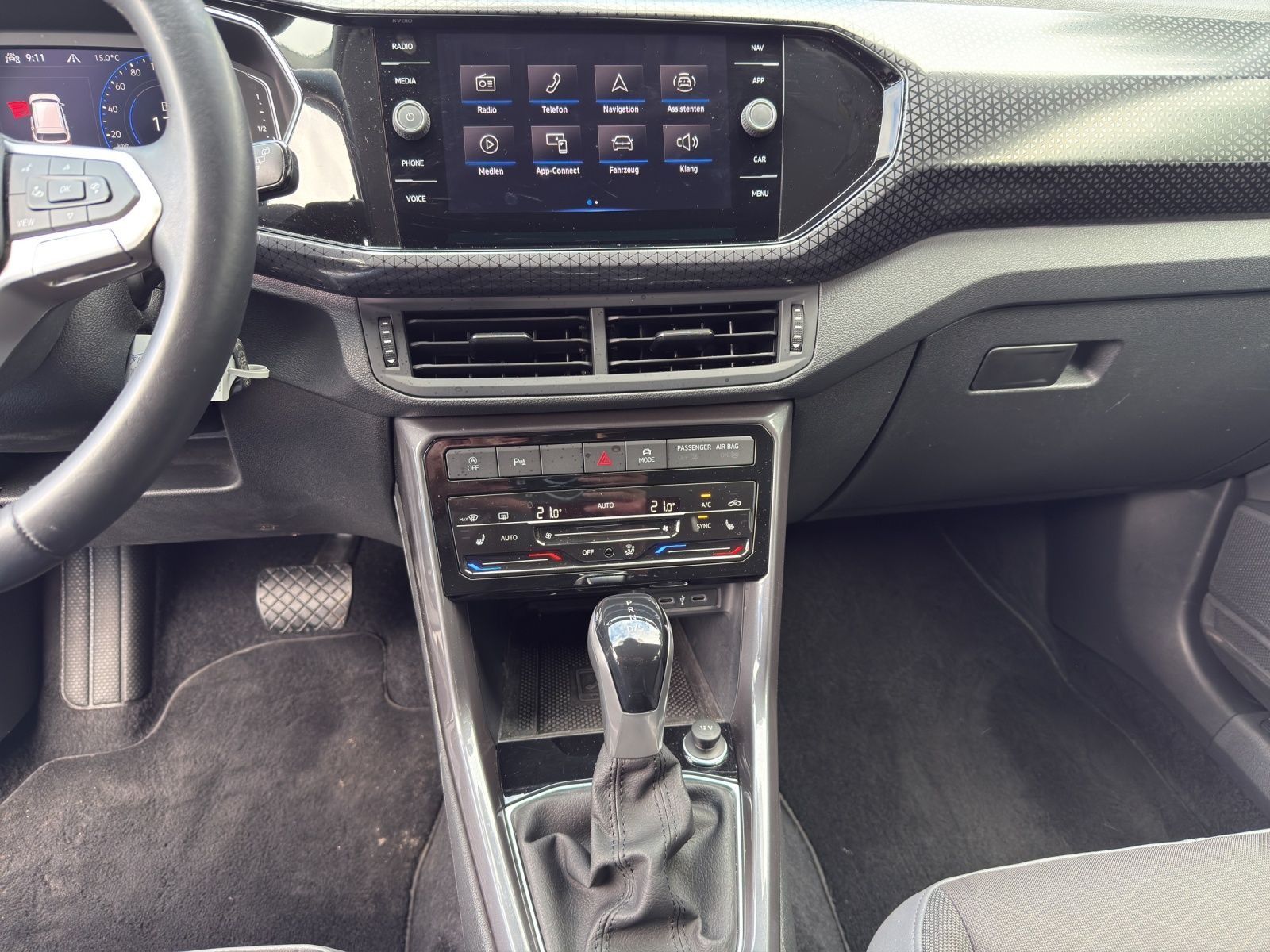 Volkswagen T-Cross - Bild 12